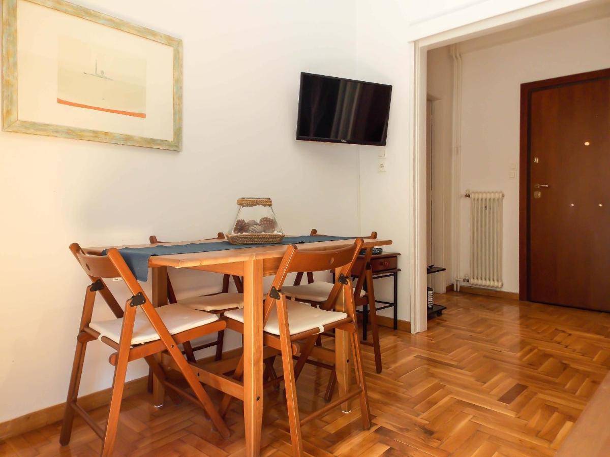 Cozy Plaka Apartment Atenas Exterior foto